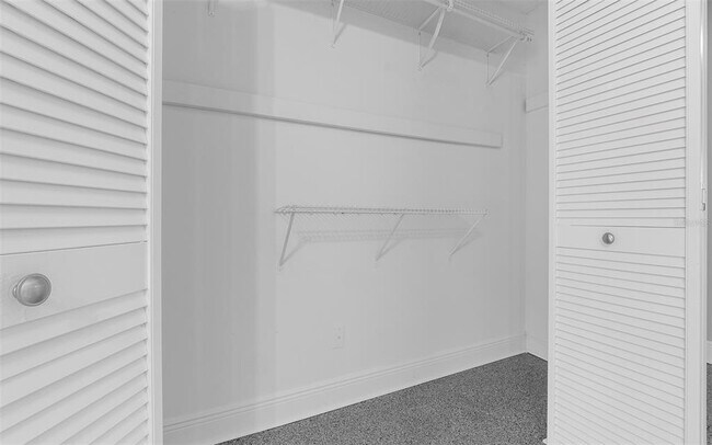 Building Photo - 1651 Palm Leaf Dr