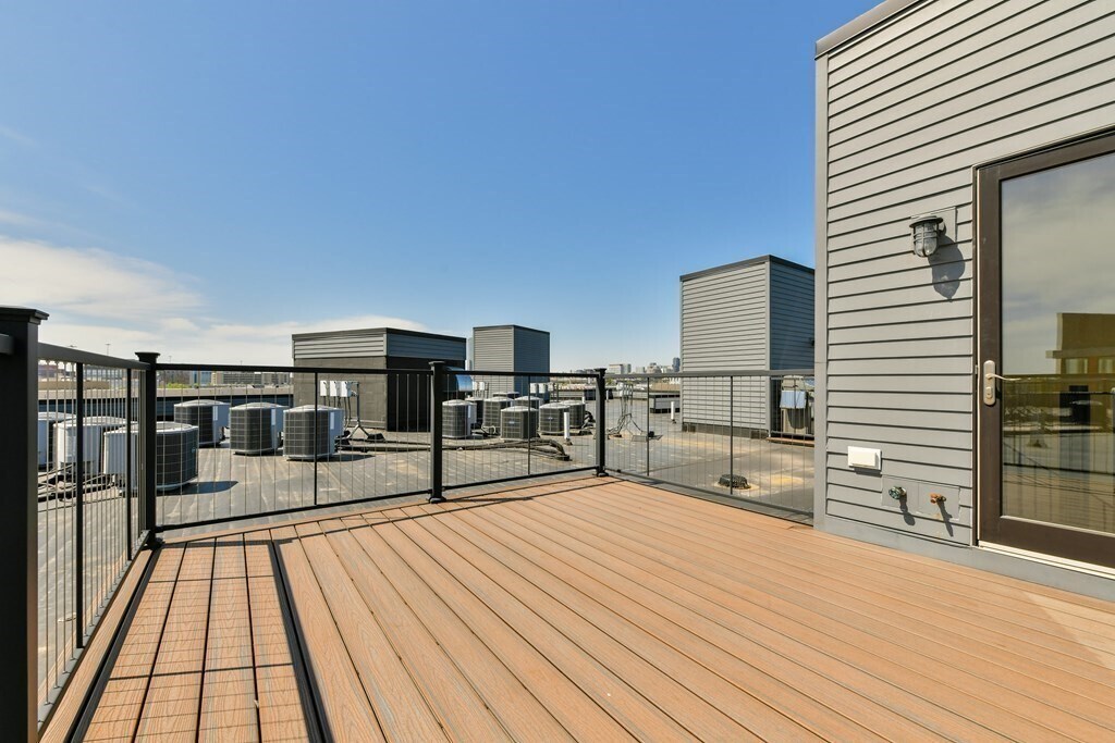 Building Photo - 488 Dorchester Ave