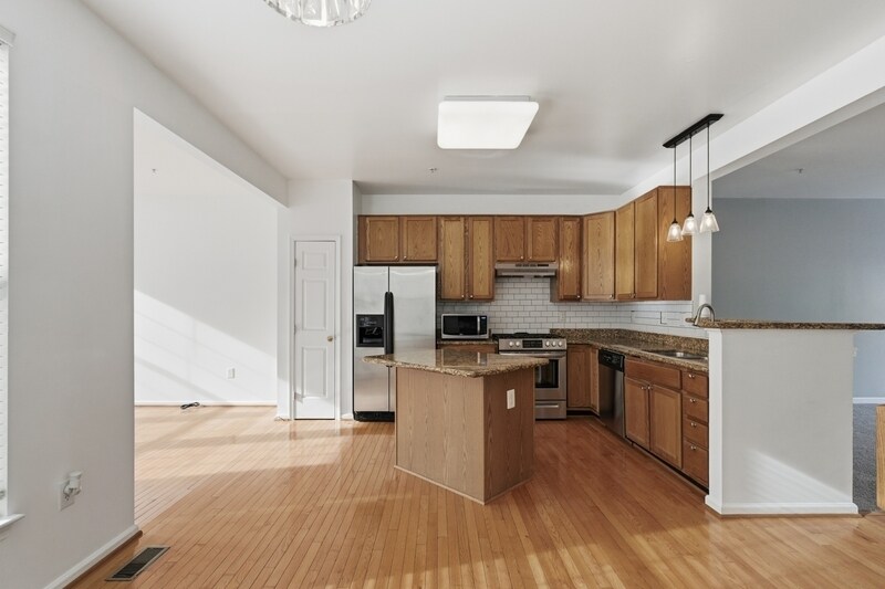 Building Photo - 7402 Serenade Cir