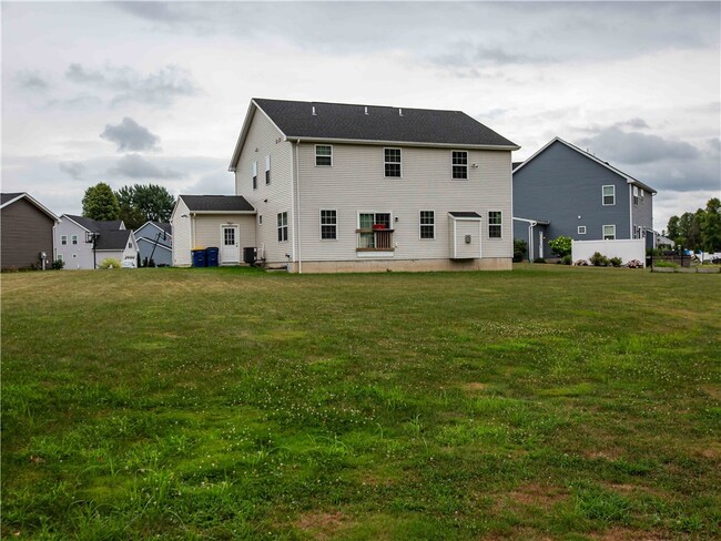 Building Photo - 357 Anna Cir
