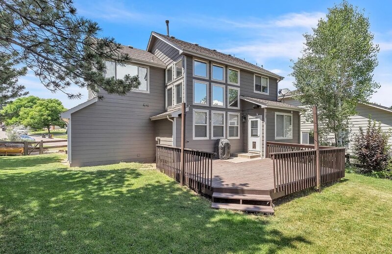 Building Photo - 750 Deer Clover Cir