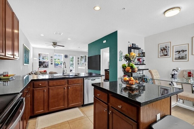 Building Photo - 2705 SW 119th Way