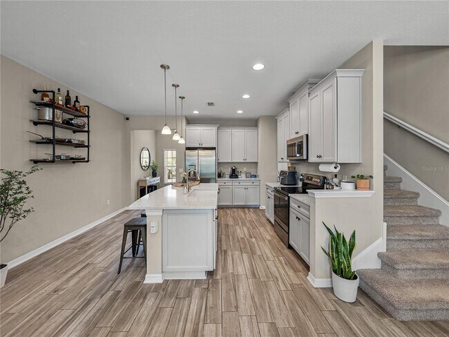 Building Photo - 29934 Southwell Ln