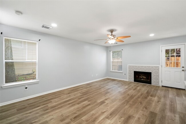 Building Photo - 38 N Walden Elms Cir