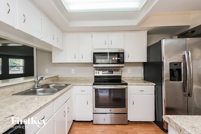 Building Photo - 3243 Allandale Dr