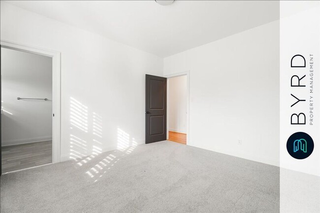 Building Photo - 15506 Amethyst Dr