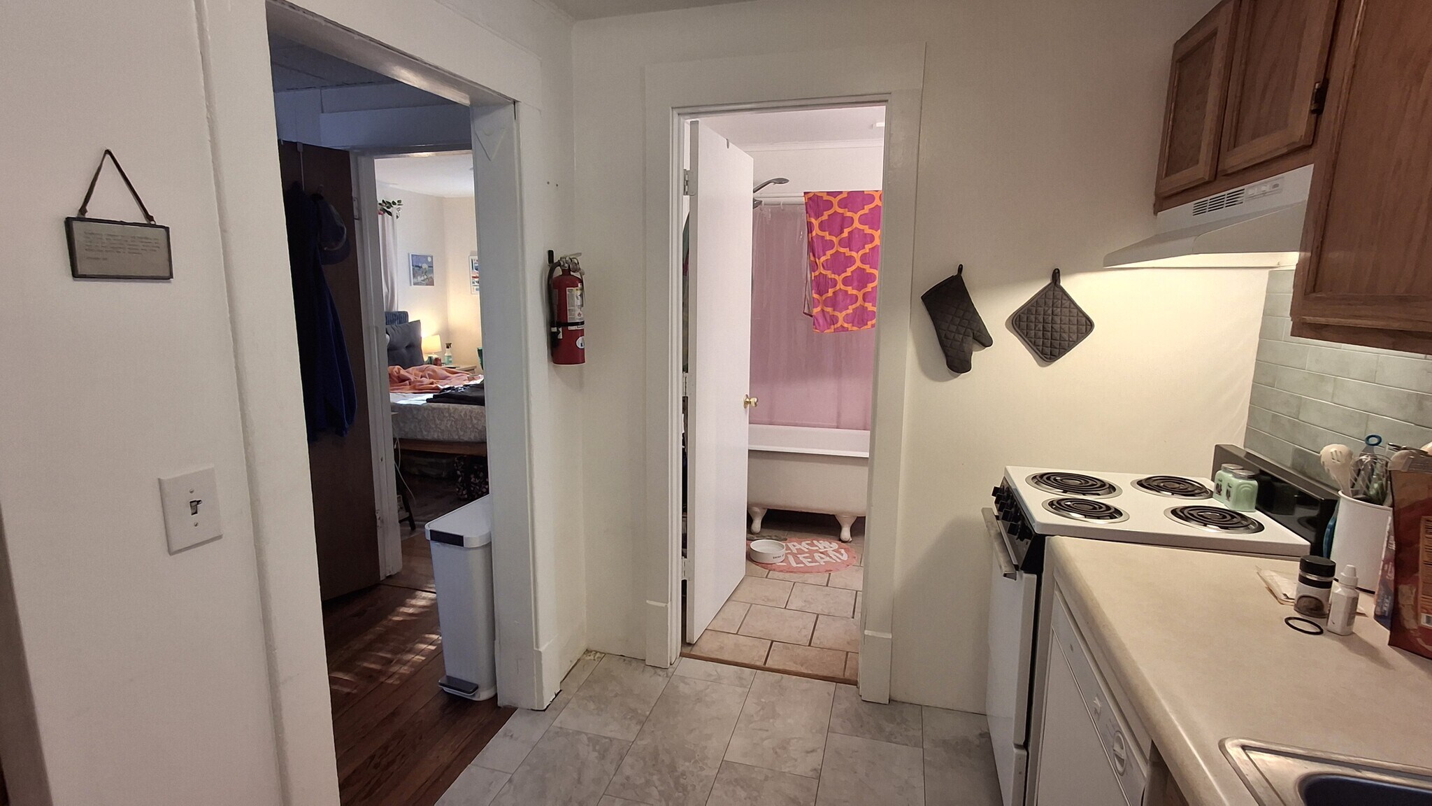 Building Photo - 1339 Vermont St