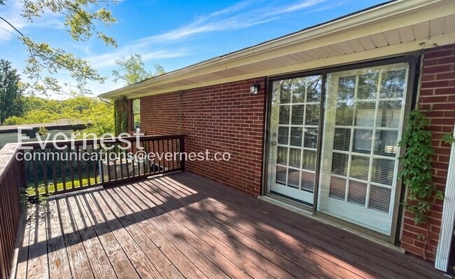 Building Photo - 1921 Dabbs Ave