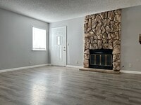 Building Photo - 933 W Atkins Ave