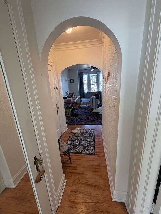 Building Photo - 1110 Curtiss St