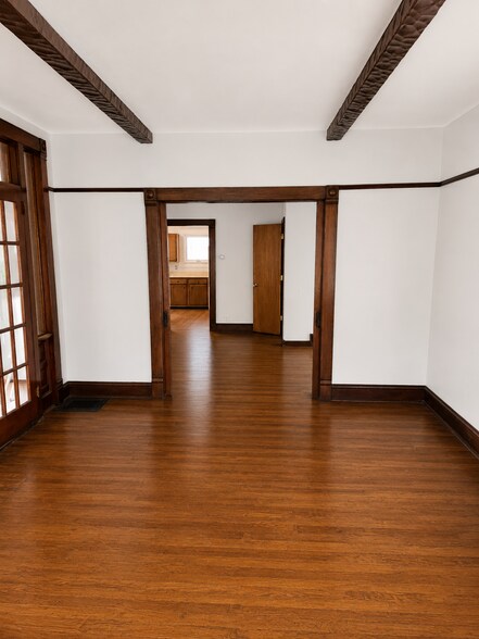 Building Photo - 13 Owego St