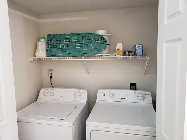 Building Photo - GREAT NECK LANDING CONDO