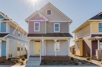 Building Photo - Brand New 5 bed/3.5 bath