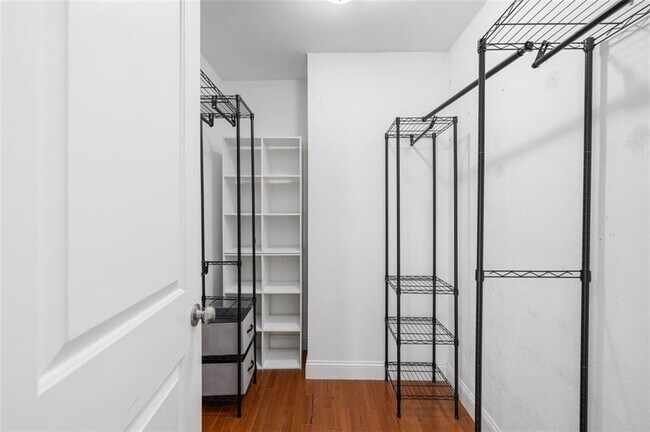 Building Photo - 227 Marshall Ave