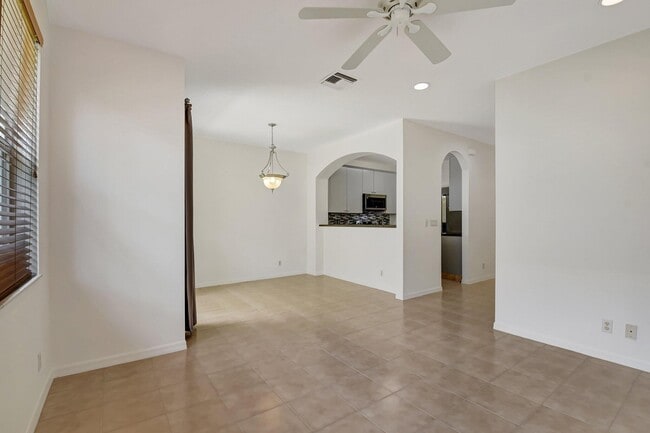 Building Photo - 4960 Southard St