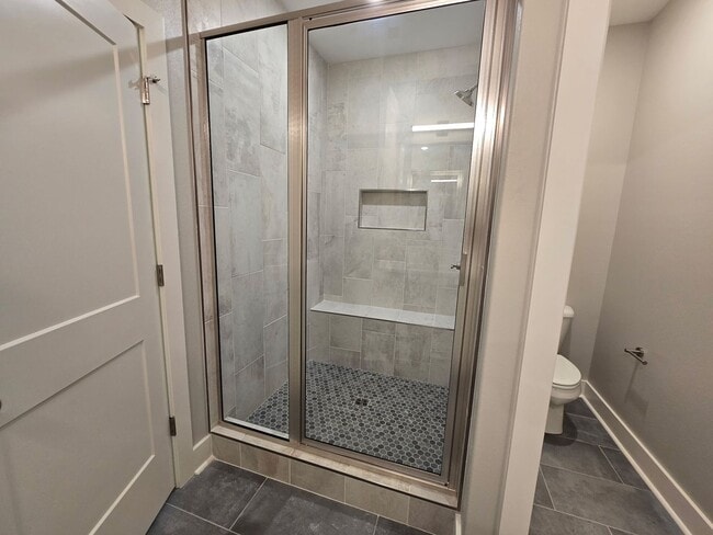 Building Photo - 5009 Springwood Cir