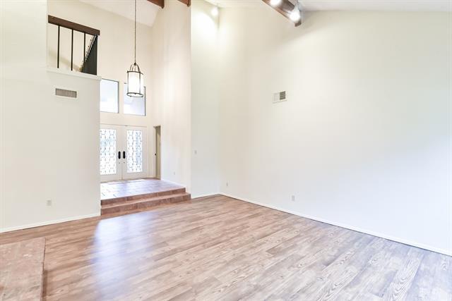 Building Photo - 3604 Lake Champlain Dr