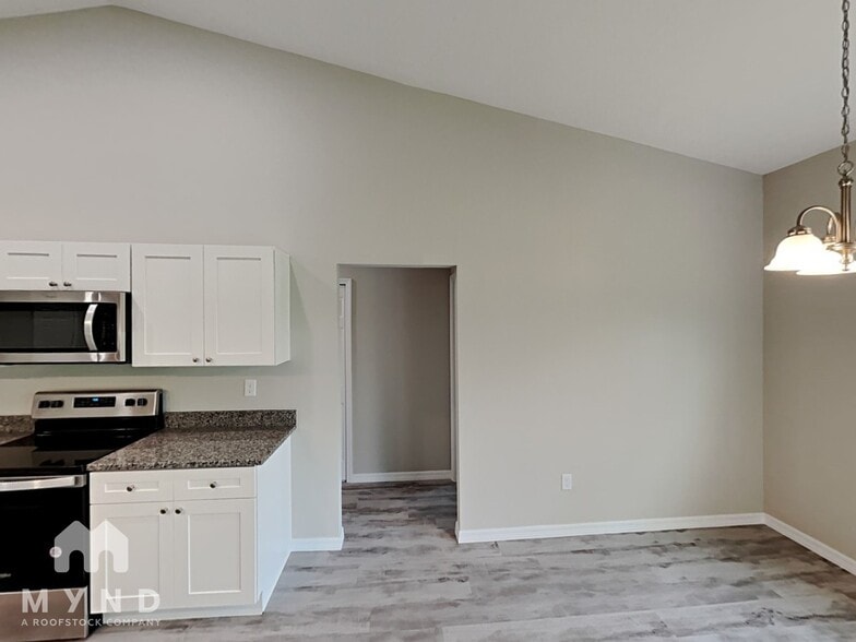 Building Photo - 4619 E Forlano Cir