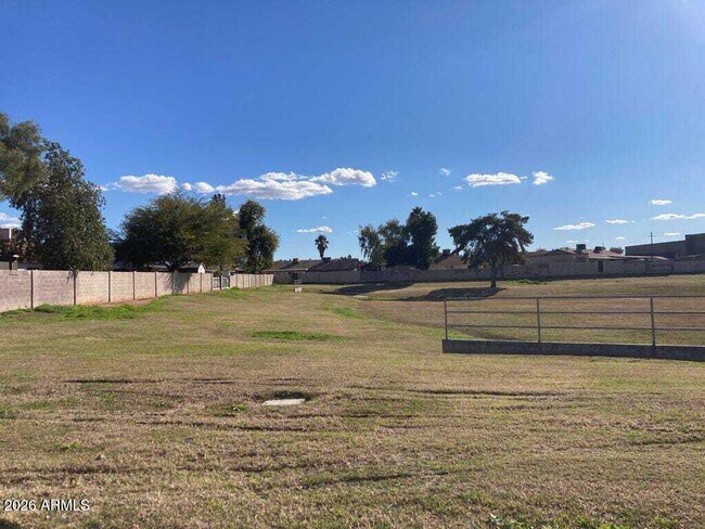 Building Photo - 1454 S Doran