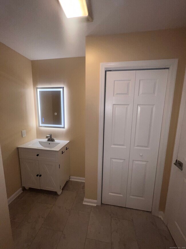 Building Photo - 60 Martin Luther King Dr