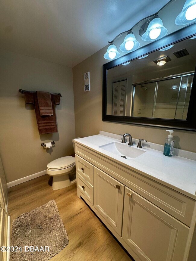 Building Photo - 1415 Ocean Shore Blvd