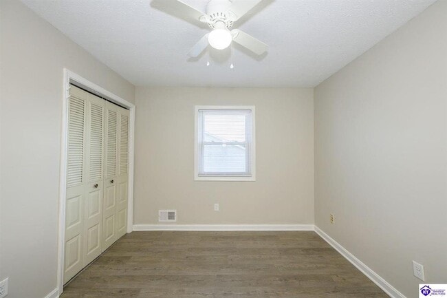 Building Photo - 173 Creekvale Dr