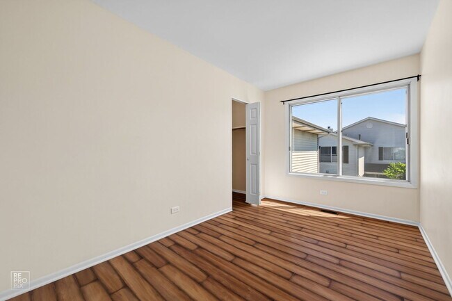 Building Photo - 7922 Knottingham Cir
