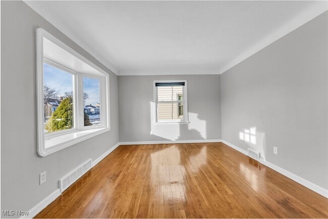 Building Photo - 6306 Westlake Ave