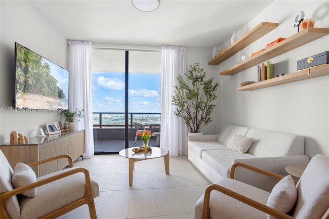 Building Photo - 159 NE 6th St