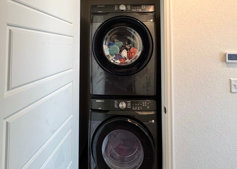 Building Photo - 18261 E 51st Ave