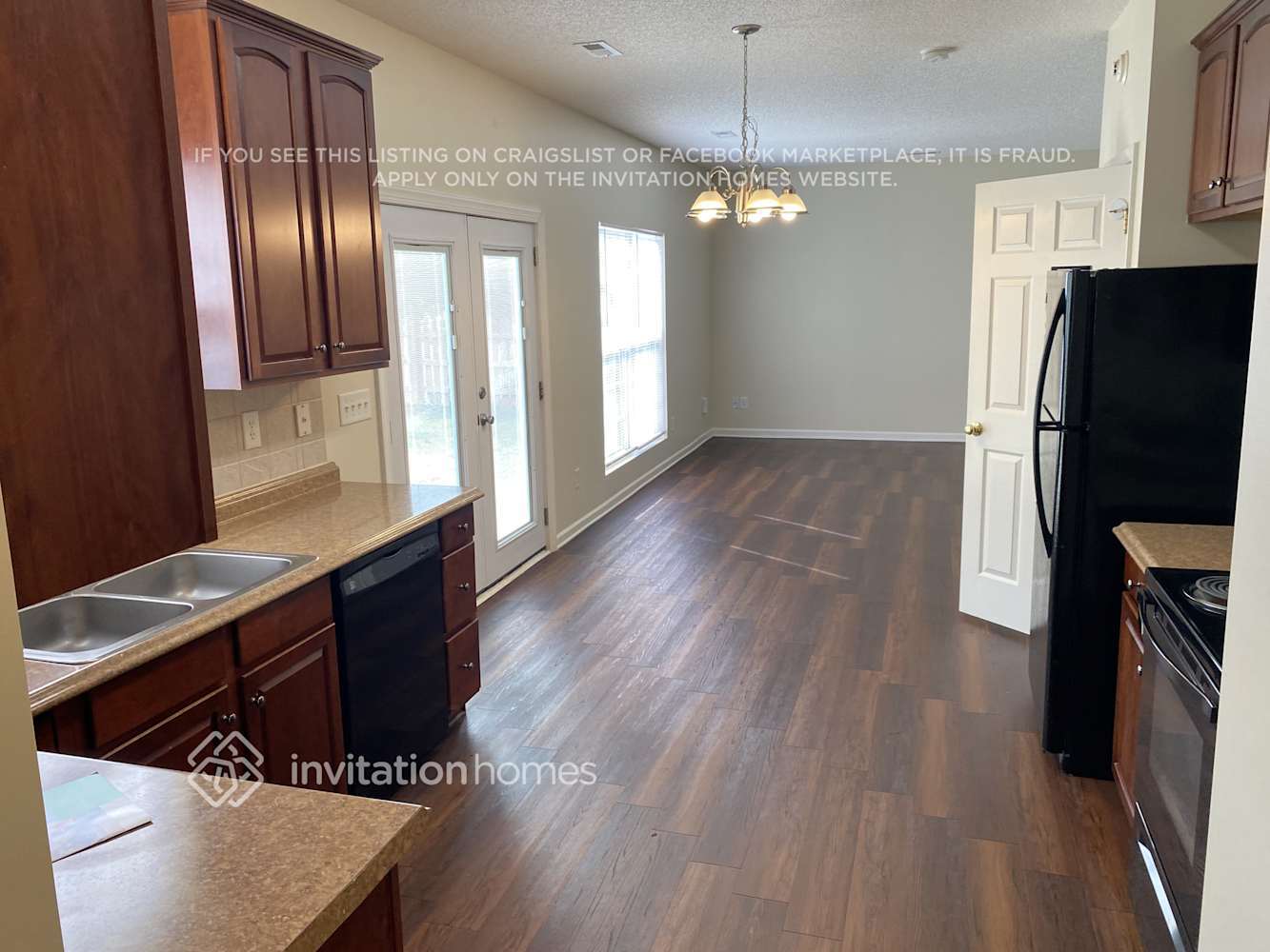 Building Photo - 3811 Cameron Creek Dr