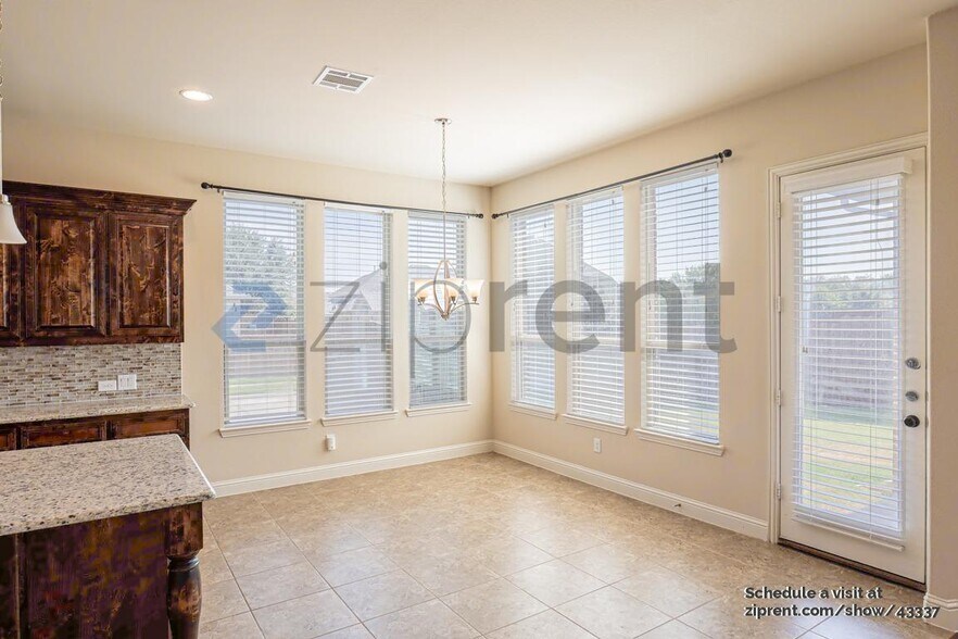 Building Photo - 232 Whitewing Ln