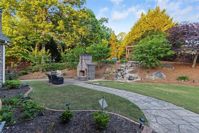 Building Photo - 3302 Anna Ruby Ln NE