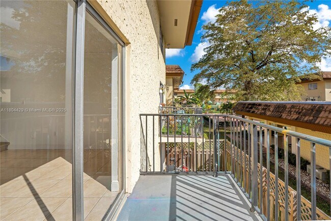Building Photo - 8500 SW 109th Ave