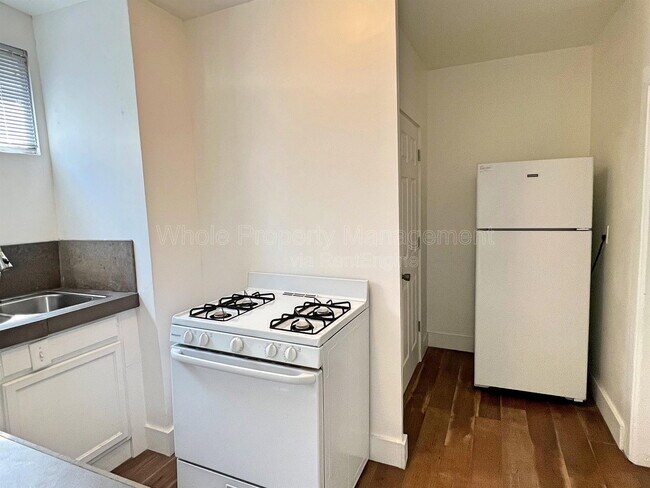 Building Photo - 2234 W 30th Ave