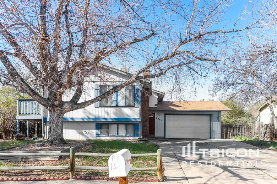 Primary Photo - 2707 W 22nd St