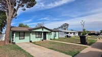 Building Photo - 600 Zeneta Ave