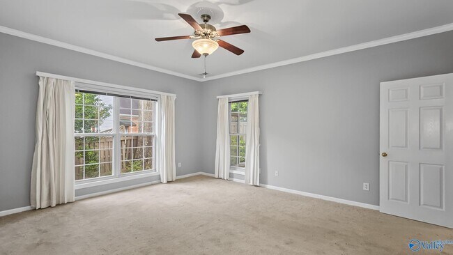 Building Photo - 141 Canterbury Dr