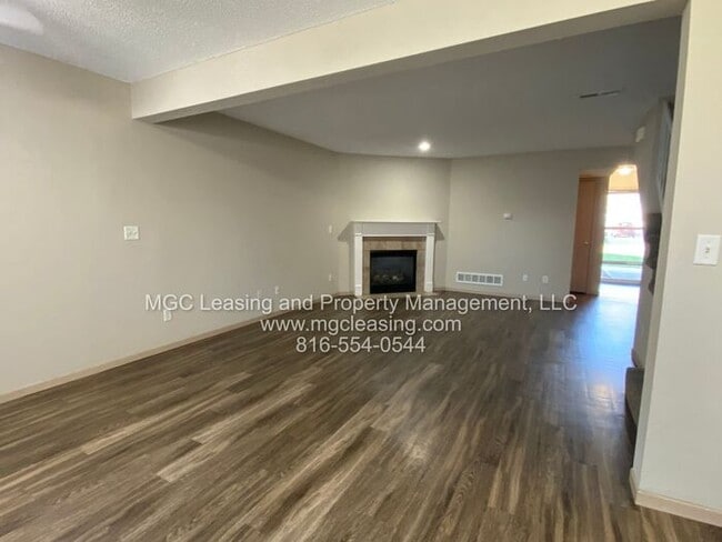 Building Photo - SOUTH GARDEN TOWNHOMES