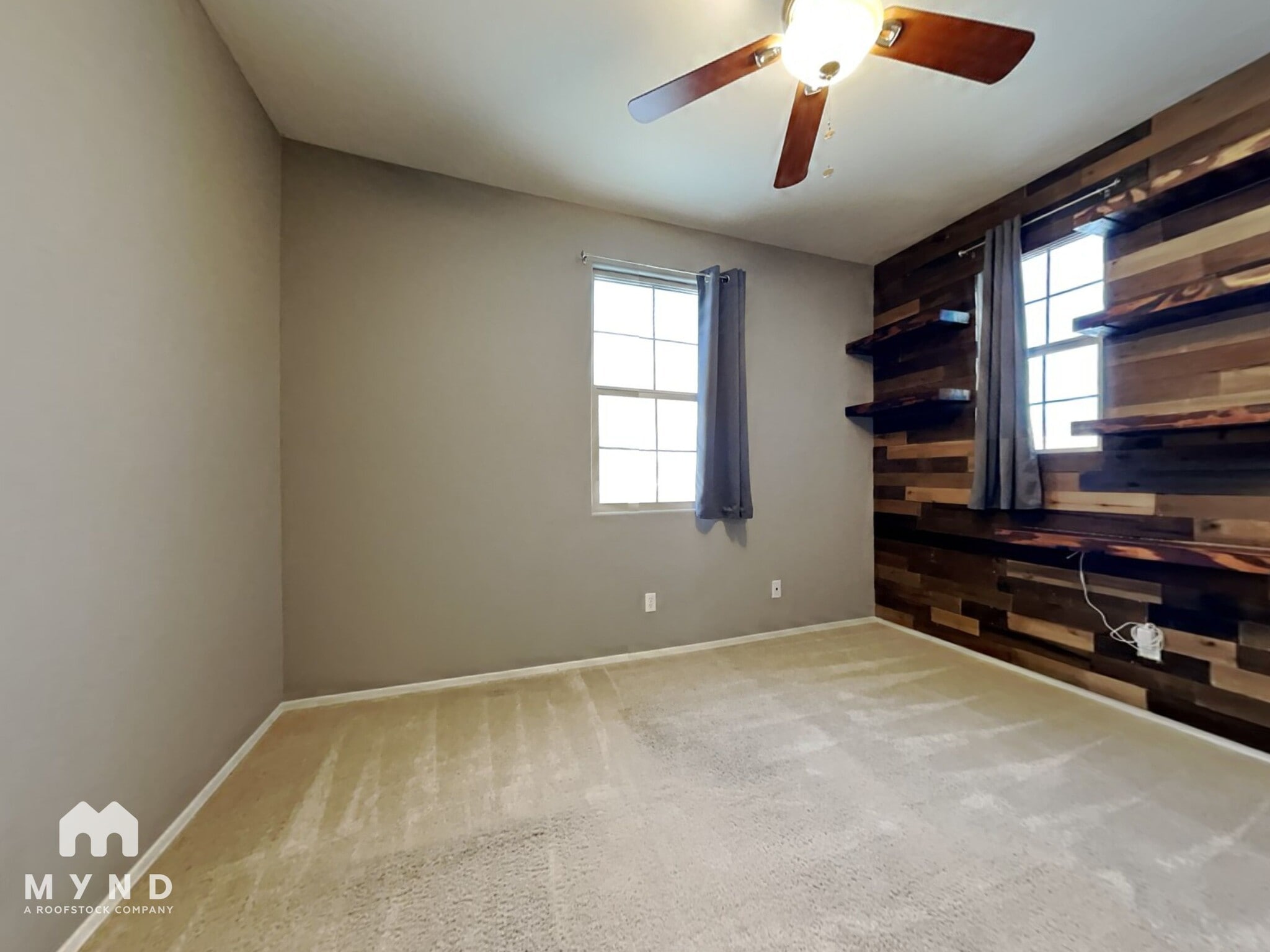 Building Photo - 1435 N Balboa