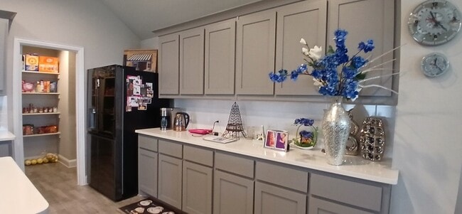 Building Photo - Bright & Open 3-Bedroom Home in Sought-Aft...