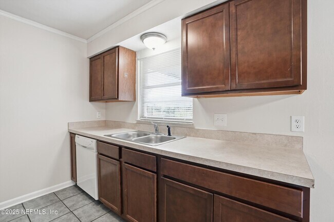 Building Photo - 8362 Kipling Ct