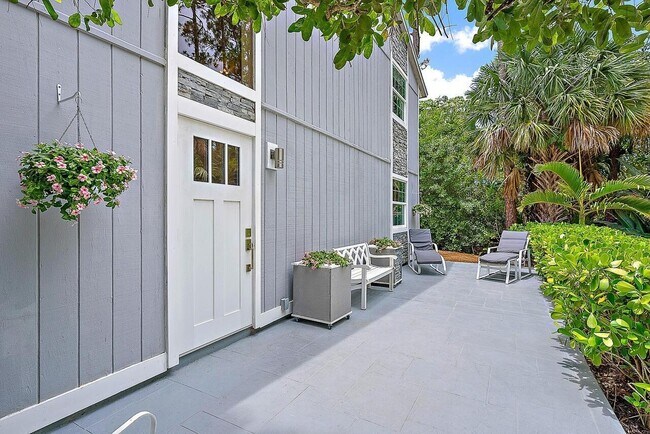 Building Photo - 15629 95th Ave N