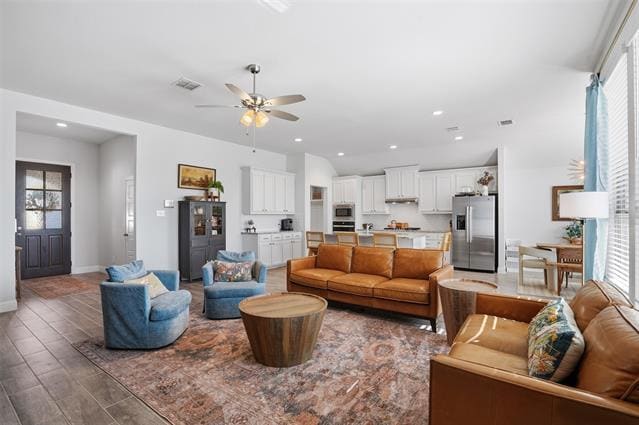 Building Photo - 1027 Moss Grv Trl