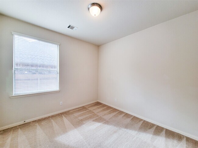 Building Photo - 2886 Tuscania Ln