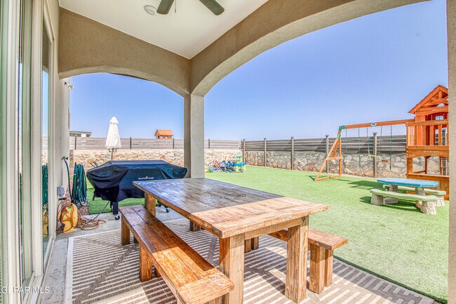 Building Photo - 13409 Carterton Ave