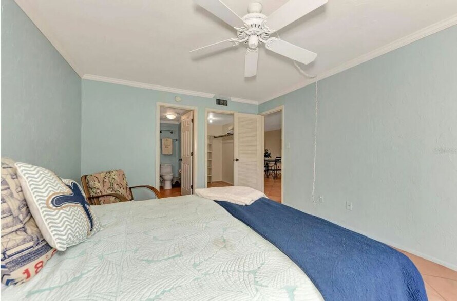 Building Photo - 1650 Pine Tree Ln