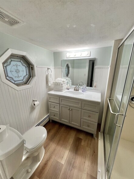 Building Photo - 120 Safe Harbour Rd