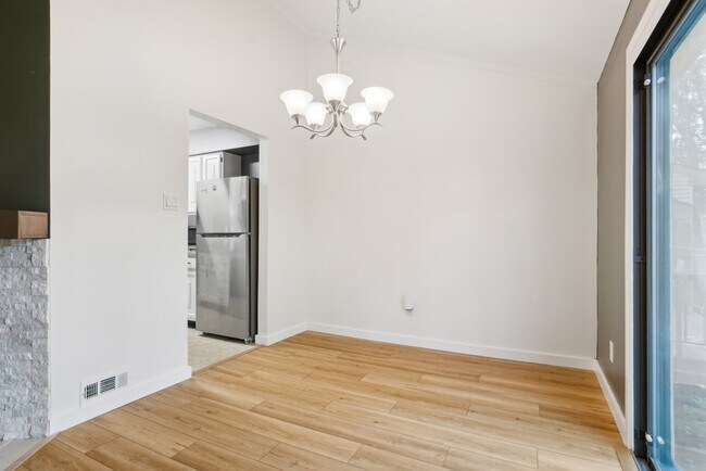 Building Photo - 203B Cypress Point Cir