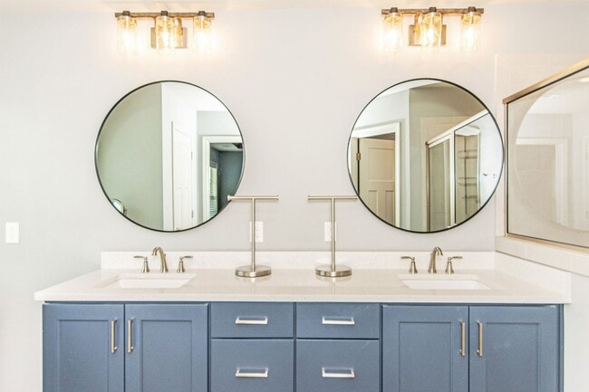 Building Photo - 9872 Bluestone Circle